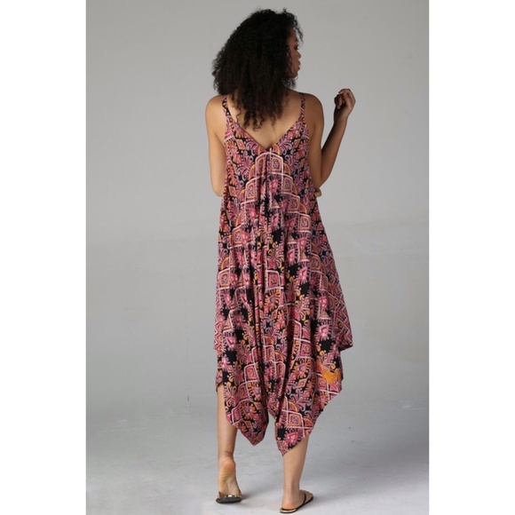 ANGIE Batik Print V Neck Sleeveless Slouchy Harem Jumpsuit Cropped - Picture 3 of 5